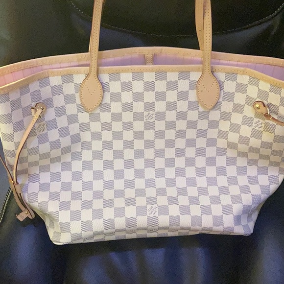Louis Vuitton Neverfull MM - Picture 1 of 7